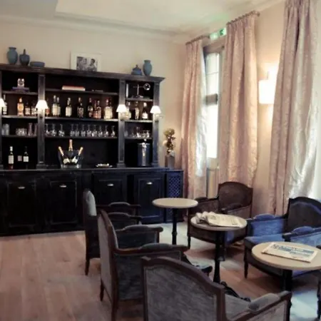 Hotel Magda Champs Elysées 3*