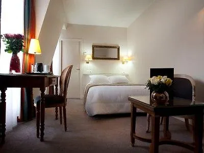 Magda Champs Elysees 3* 파리