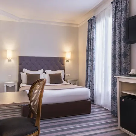 Magda Champs Elysees 3* Paryż