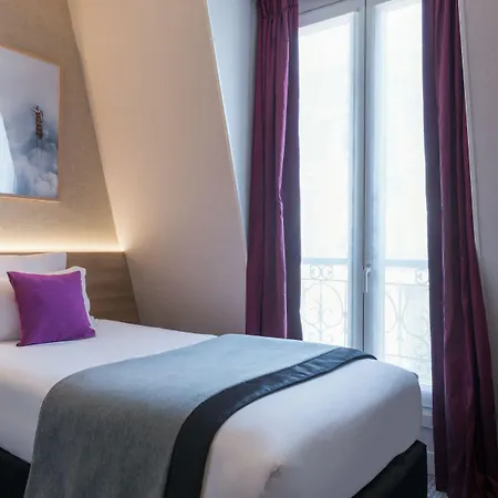 Magda Champs Elysees 3* パリ