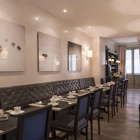 Otel Magda Champs Elysees 3*