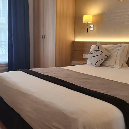 Magda Champs Elysees Paris