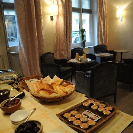 Magda Champs Elysees Hotel Paris