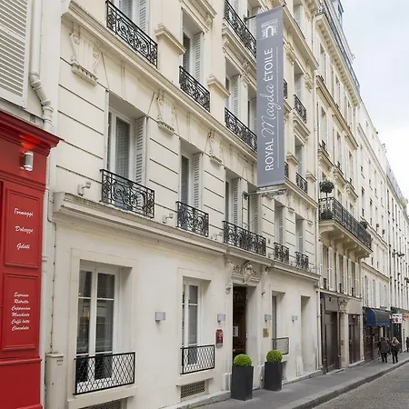 Magda Champs Elysees ホテル パリ