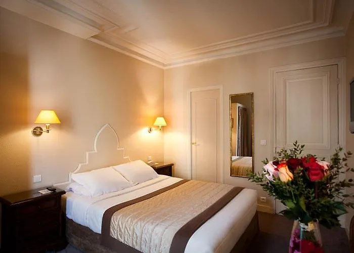 Magda Champs Elysees 파리