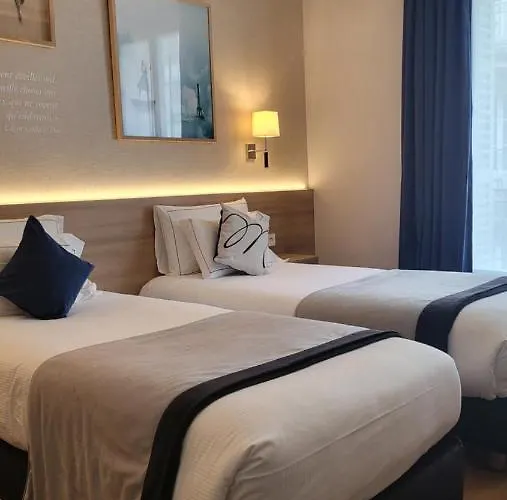 Magda Champs Elysees 3* 파리