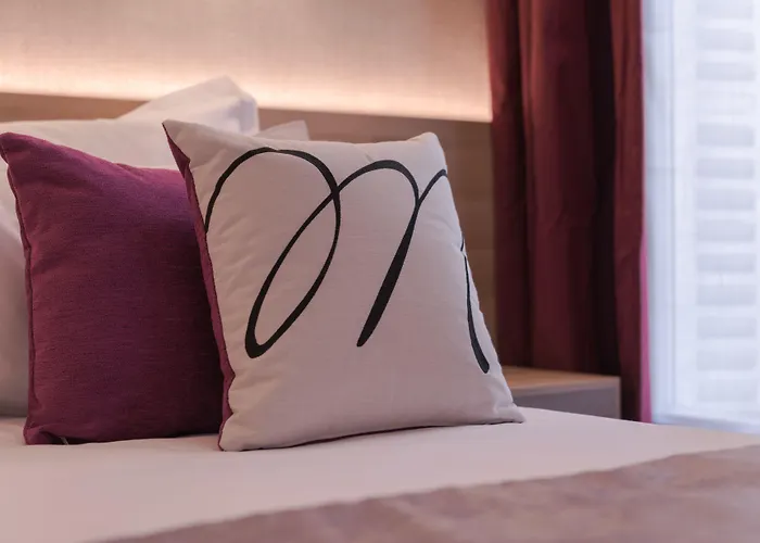 Magda Champs Elysees Otel Paris