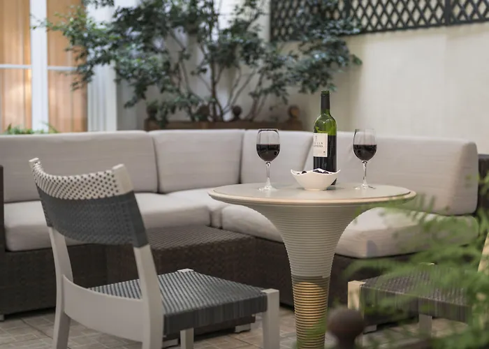 Magda Champs Elysees 파리