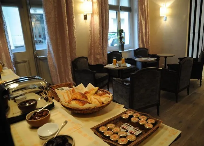 Magda Champs Elysees Otel Paris