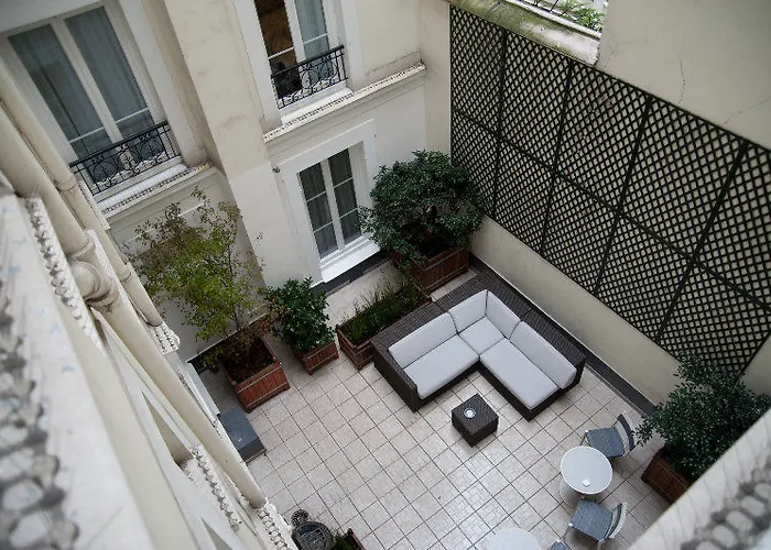 Magda Champs Elysees 3* Paris