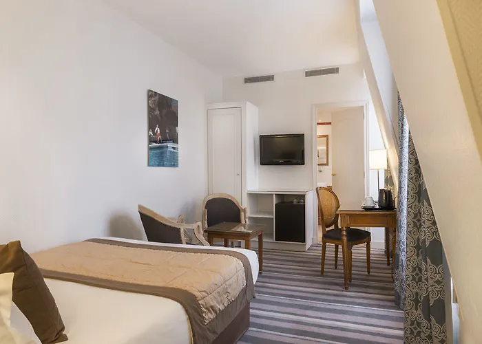 Magda Champs Elysees 3* 파리