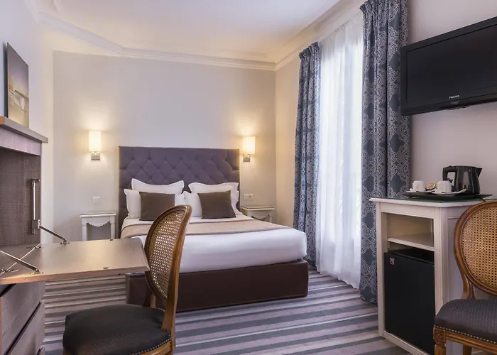 Magda Champs Elysees 3* 파리