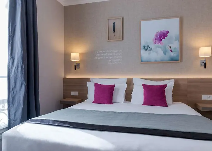 Magda Champs Elysees